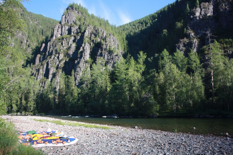 Скалы на Кантегире